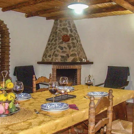 Holiday home Amazing In El With Kitchen Borge