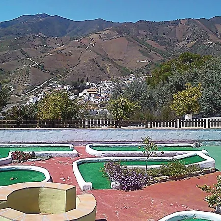 Amazing In El With Kitchen Holiday home